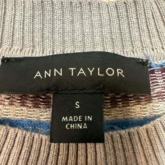 Ann Taylor Fair Isle Sweater Size S - Picture 7 of 10